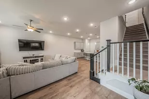 12933 Couture Dr, Farmers Branch, TX 75234 - Photo 5