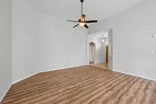 7464 Maroon Dr, Fort Worth, TX 76120 - Photo 5