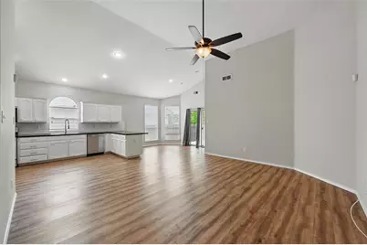 7464 Maroon Drive, Fort Worth, TX 76120 - Photo 3