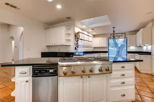 5815 Walnut Hill Ln, Dallas, TX 75230 - Photo 15