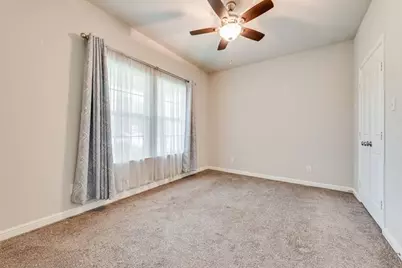 5420 Meandering Road, River Oaks, TX 76114 - Photo 5