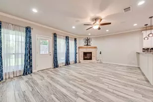 5420 Meandering Rd, River Oaks, TX 76114 - Photo 9
