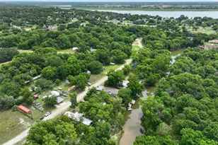 5469 Lake Granbury Trail, Granbury, TX 76048 - Photo 33
