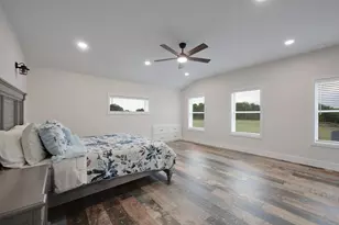 11167 Plainview Rd, Krum, TX 76249 - Photo 25