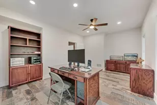 11167 Plainview Rd, Krum, TX 76249 - Photo 31