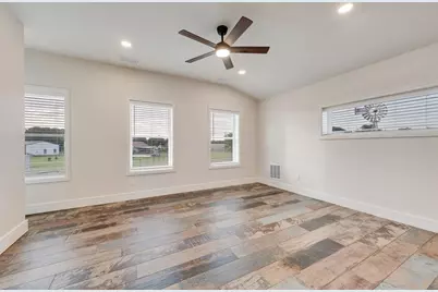 11167 Plainview Road, Krum, TX 76249 - Photo 19