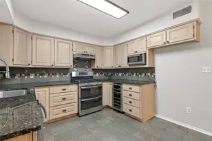 2002 Emerson Ln, Denton, TX 76209 - Photo 9