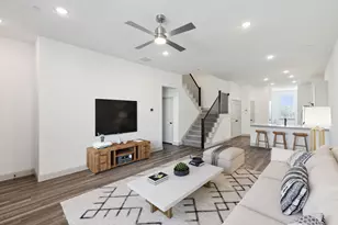 7043 Granbury Ln, Grand Prairie, TX 75054 - Photo 3