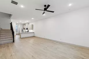 7043 Granbury Ln, Grand Prairie, TX 75054 - Photo 5