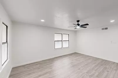 4109 Fortune Lane, Dallas, TX 75216 - Photo 15