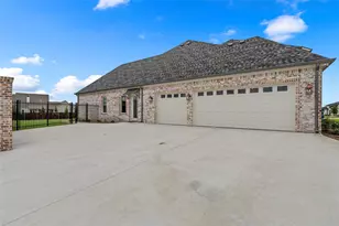 1012 Roses Run, McGregor, TX 76657 - Photo 37