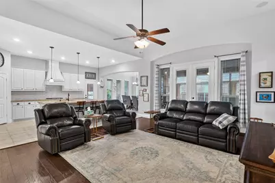 10909 Smithville Place, McKinney, TX 75071 - Photo 3