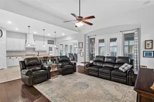10909 Smithville Pl, McKinney, TX 75071 - Photo 3
