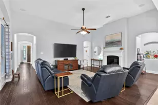 10909 Smithville Pl, McKinney, TX 75071 - Photo 9