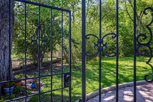 4912 Vega Ct W, Fort Worth, TX 76133 - Photo 5