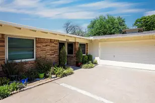 4912 Vega Ct W, Fort Worth, TX 76133 - Photo 3