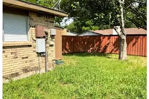 2833 Emberwood Dr, Garland, TX 75043 - Photo 15