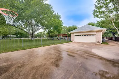 9004 Martin Drive, North Richland Hills, TX 76182 - Photo 25