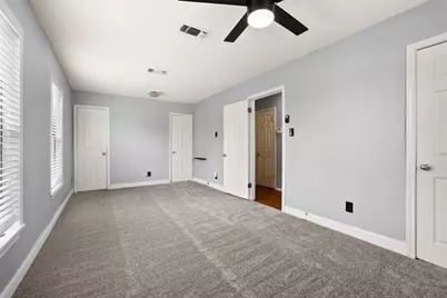204 E Avenue D, Garland, TX 75040 - Photo 7