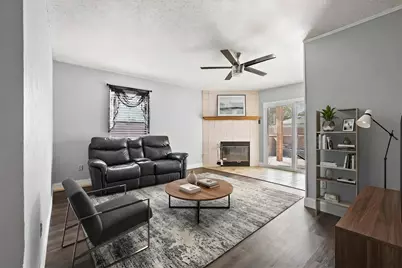 204 E Avenue D, Garland, TX 75040 - Photo 9