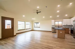 13569 Bonanza Cir, Cresson, TX 76035 - Photo 7