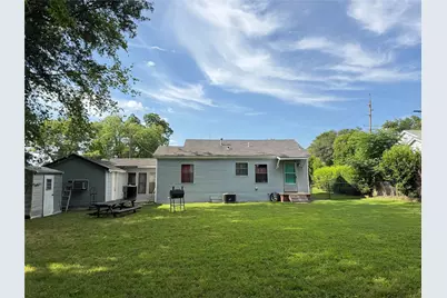 110 Yorke Street, Mt Pleasant, TX 75455 - Photo 5