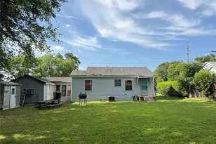 110 Yorke St, Mt Pleasant, TX 75455 - Photo 5