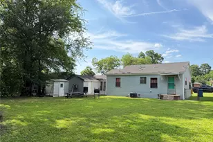 110 Yorke St, Mt Pleasant, TX 75455 - Photo 7