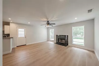 4503 Mexicana Road, Dallas, TX 75212 - Photo 7