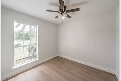 4503 Mexicana Road, Dallas, TX 75212 - Photo 21