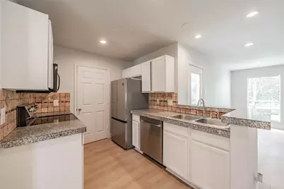 4503 Mexicana Road, Dallas, TX 75212 - Photo 3
