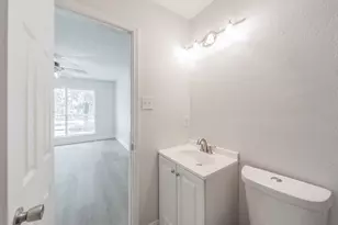 4503 Mexicana Rd, Dallas, TX 75212 - Photo 27