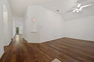 7806 Quiet Waters Dr, Arlington, TX 76016 - Photo 5