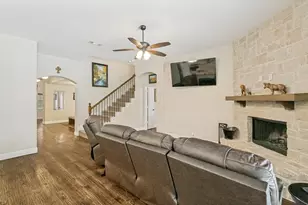 1012 Sandy Hill Rd, Burleson, TX 76028 - Photo 11