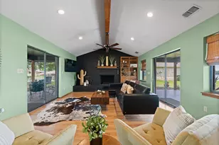 3708 Coral Sands Ct, Granbury, TX 76049 - Photo 9