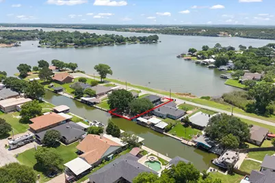 3708 Coral Sands Court, Granbury, TX 76049 - Photo 3
