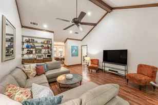 2253 Farrington Ln, Hurst, TX 76054 - Photo 9