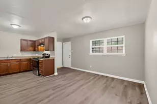 2508 Skylark Dr, Arlington, TX 76010 - Photo 9