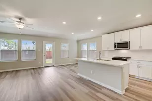 240 Teton St, Greenville, TX 75402 - Photo 9