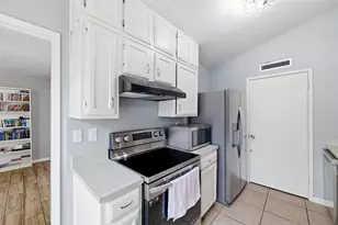 7254 Pineberry Rd, Dallas, TX 75249 - Photo 11