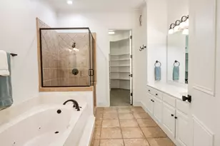 214 Hide A Way Dr, Mabank, TX 75156 - Photo 19