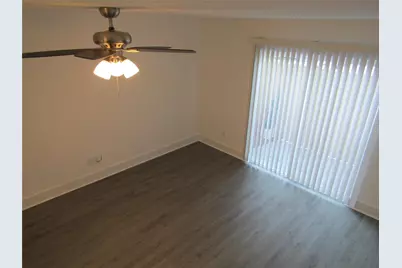 818 W Collins Street, Denton, TX 76201 - Photo 17