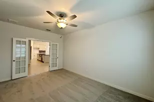 2664 Streamside Dr, Burleson, TX 76028 - Photo 5