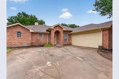 1901 Le Sage Court, Denton, TX 76208 - Photo 3