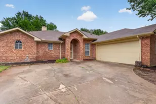 1901 Le Sage Ct, Denton, TX 76208 - Photo 3