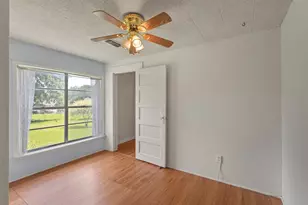 829 W 9th St, Bonham, TX 75418 - Photo 21