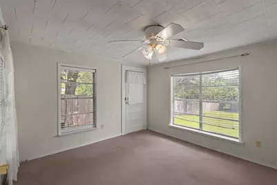 829 W 9th Street, Bonham, TX 75418 - Photo 11