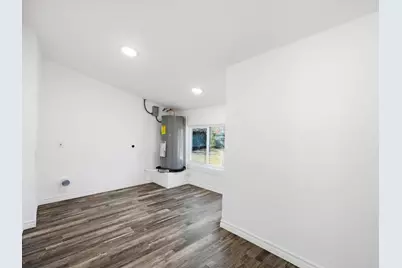 807 Adkins Street, Bowie, TX 76230 - Photo 21
