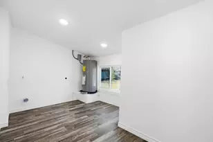 807 Adkins St, Bowie, TX 76230 - Photo 21