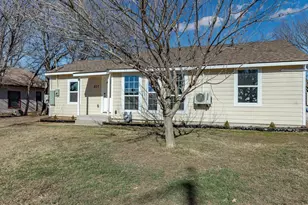 807 Adkins St, Bowie, TX 76230 - Photo 1